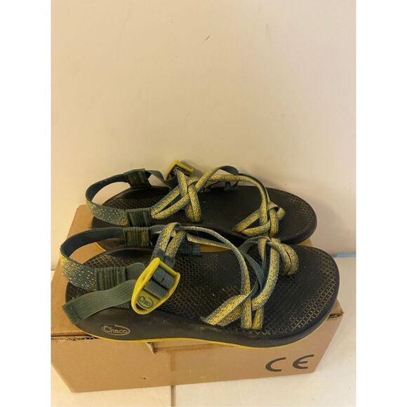 Chaco green straps size 9 used - Picture 1 of 4